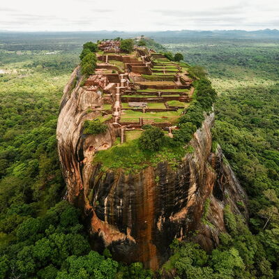 Сигирия (Львиная скала)